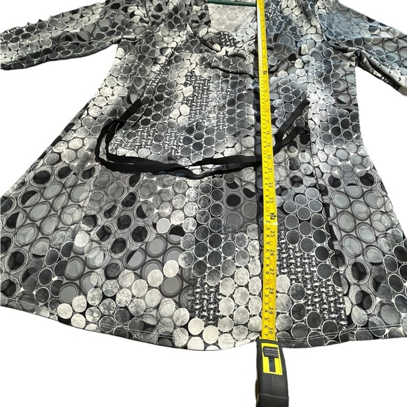 EUC - Spanner Grey Tunic - Picture 8 of 10